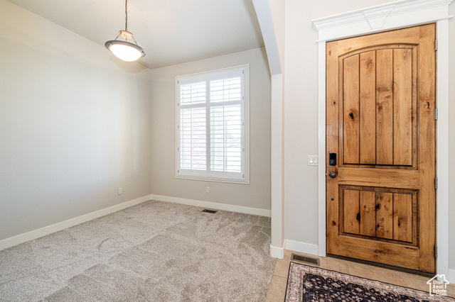 Photo 6 for MLS #2090608 at 634 Wasatch Way