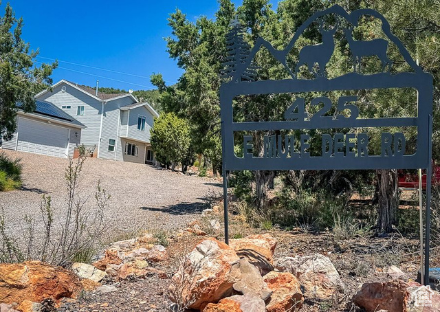 Photo 43 for MLS #2090649 at 425 E Mule Deer Rd