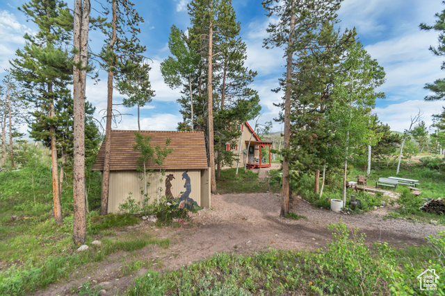 Photo 4 for MLS #2090650 at 5003 Fir Ln