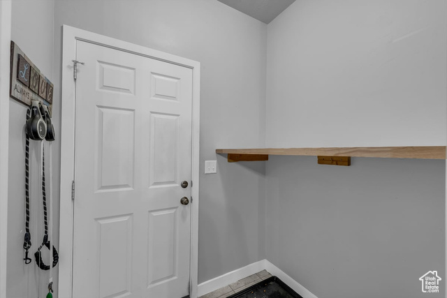 Photo 20 for MLS #2090657 at 1002 W Stonehaven Dr #108