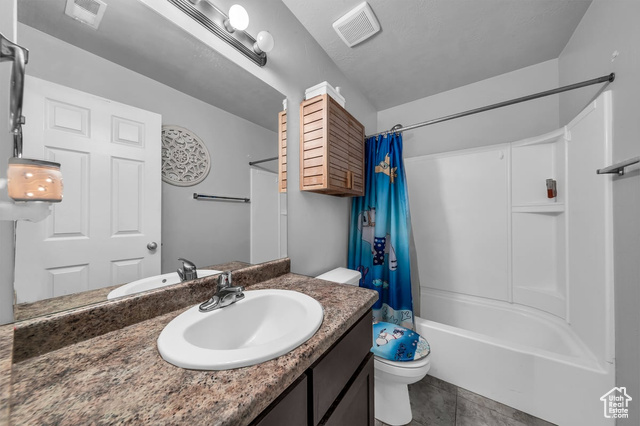 Photo 18 for MLS #2090657 at 1002 W Stonehaven Dr #108