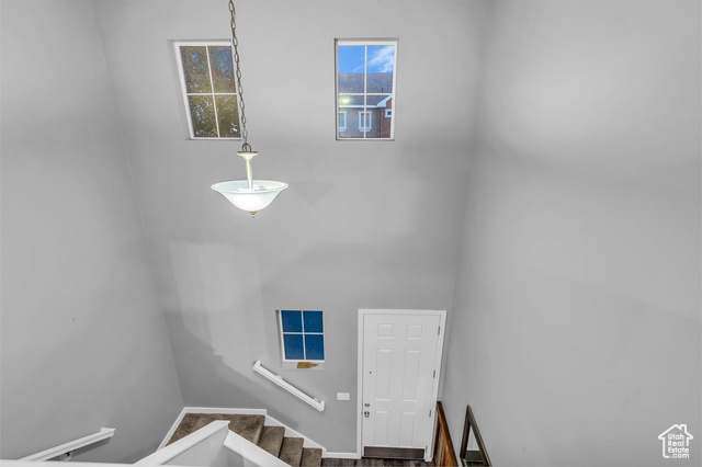 Photo 10 for MLS #2090657 at 1002 W Stonehaven Dr #108