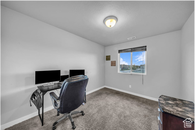 Photo 16 for MLS #2090657 at 1002 W Stonehaven Dr #108