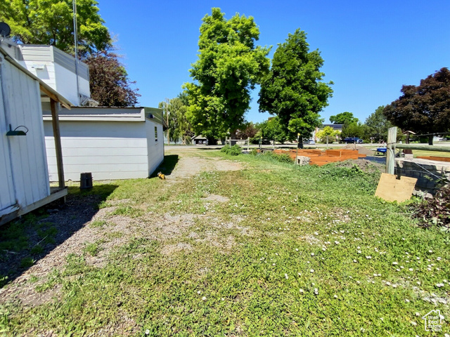 Photo 19 for MLS #2090661 at 143 S State St