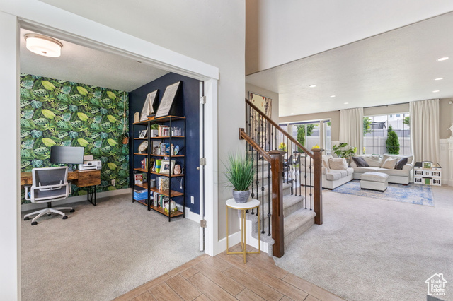 Photo 6 for MLS #2090665 at 776 W Horizon Dr
