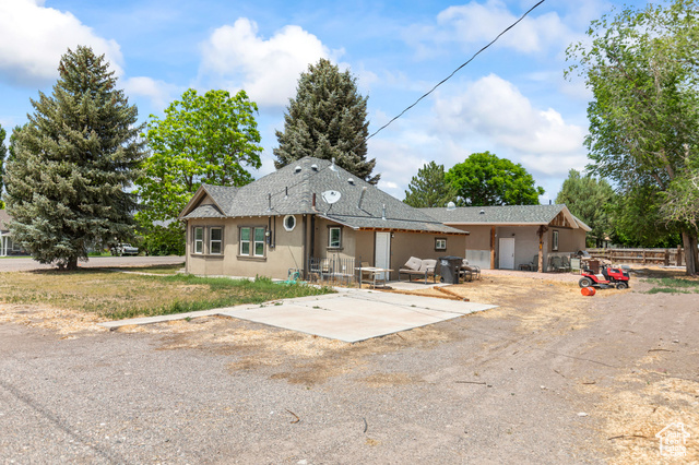 Photo 3 for MLS #2090711 at 195 S 200 East