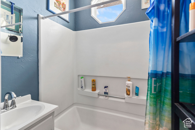 Photo 16 for MLS #2090711 at 195 S 200 East