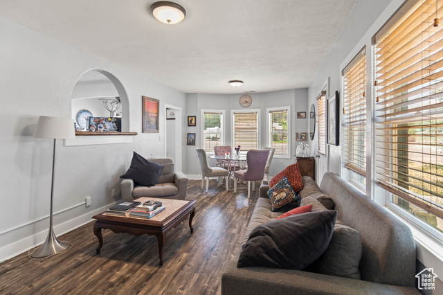 Photo 10 for MLS #2090711 at 195 S 200 East