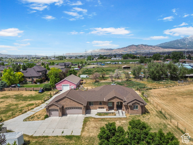 Photo 2 for MLS #2090797 at 603 S 2500 West