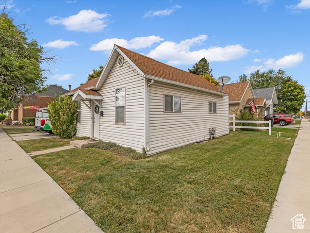 Photo 7 for MLS #2090798 at 115 N 300 East