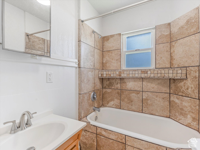 Photo 10 for MLS #2090798 at 115 N 300 East