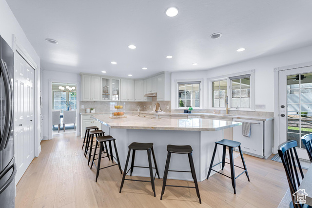 Photo 11 for MLS #2090804 at 150 W Westview Cir