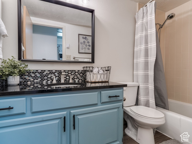 Photo 11 for MLS #2090823 at 3615 N Wolf Dr #804