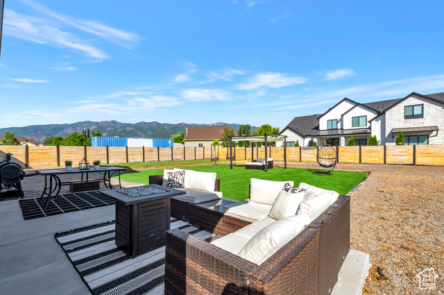 Photo 32 for MLS #2090847 at 1599 Galbraith Ln