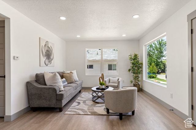 Photo 6 for MLS #2090853 at 526 E Commonwealth Ave