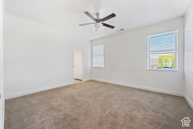 Photo 15 for MLS #2090866 at 258 N Windsor Dr
