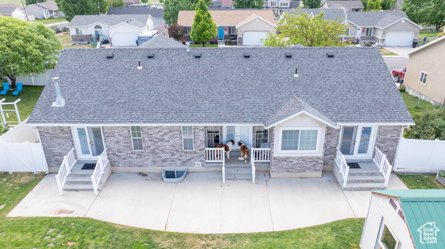 Photo 3 for MLS #2090874 at 675 S 30 East