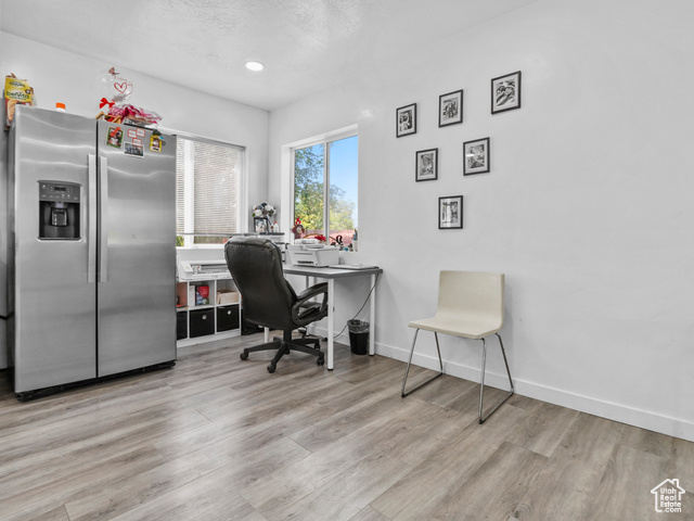 Photo 8 for MLS #2090881 at 60 S Whiteside St