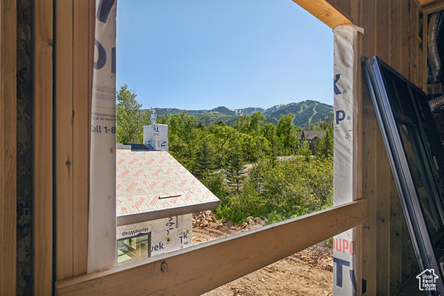 Photo 5 for MLS #2090885 at 1988 Stone Creek Rd #19