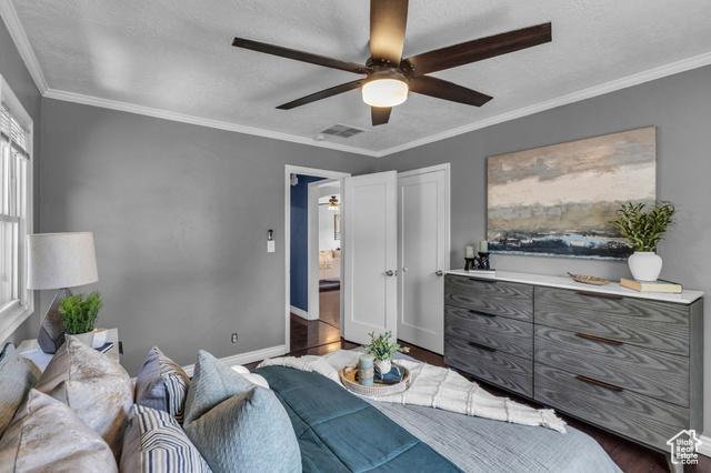 Photo 15 for MLS #2091081 at 6 W Miller St