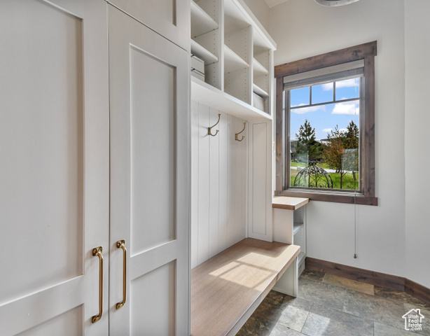 Photo 18 for MLS #2091106 at 707 N Chimney Rock Rd