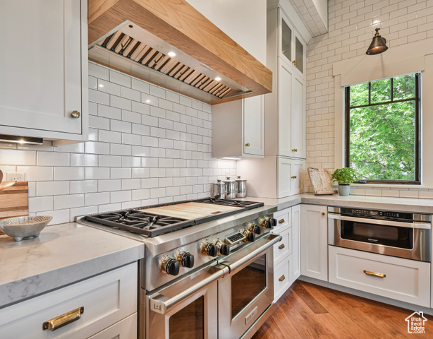 Photo 17 for MLS #2091106 at 707 N Chimney Rock Rd