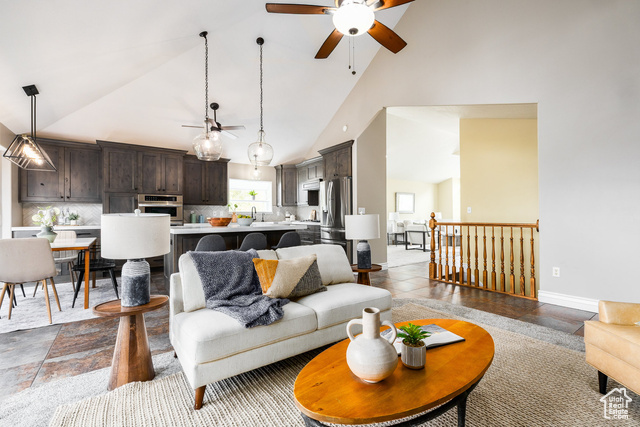 Photo 5 for MLS #2091112 at 13898 Summerset Cir