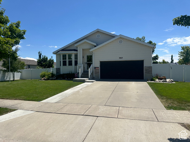 3863 W AUGUSTA DR, Syracuse UT 84075