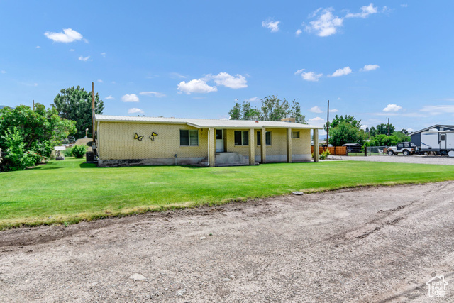 Photo 3 for MLS #2091170 at 162 E 200 North