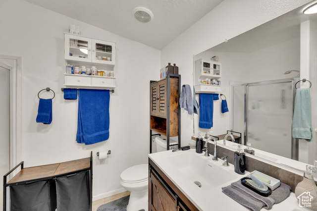 Photo 7 for MLS #2091181 at 1589 E Ridgefield Rd