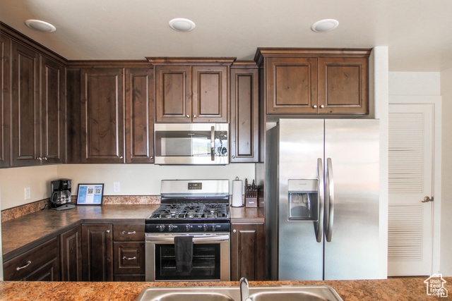 Photo 7 for MLS #2091189 at 3853 S Red Valley Cir  #23-A4