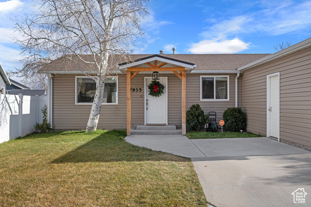 7935 S 2800 W West Jordan, Utah Welcome to this well-maintained single-family home, perfectly situated in a quiet, established neighborhood. Built in 1983, this classic rambler/ranch-style residence offers 3 spacious bedrooms and 1 full bathroom, ideal for first-time buyers, small families, or those looking to downsize. The functional floor plan provides comfortable single-level living, while the large windows invite natural light throughout. Enjoy the convenience of dedicated parking for one vehicle and a generously sized yard with potential for customization. Located near schools, parks, shopping, and commuter routes, this home offers both comfort and convenience. Don't miss this great opportunity to own a piece of West Jordan!