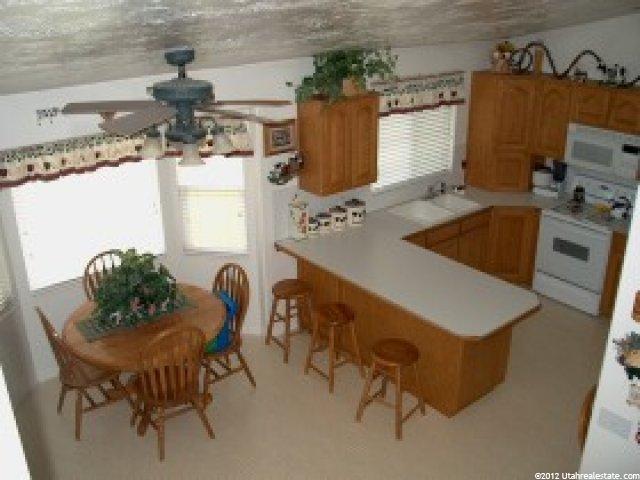 906 S 1150 W, Clearfield, UT 84015 — photo 4