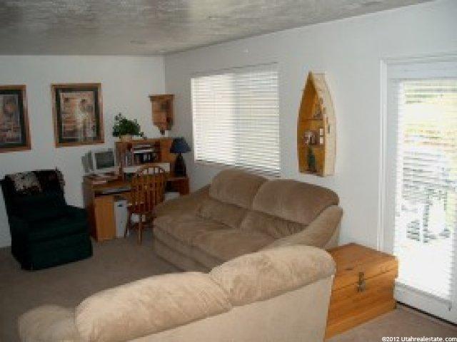 906 S 1150 W, Clearfield, UT 84015 — photo 6