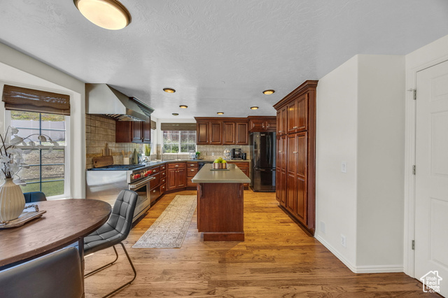 Photo 7 for MLS #2091227 at 25 S 820 East
