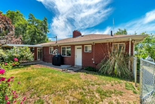 Photo 3 for MLS #2091230 at 1769 S Foothill Dr