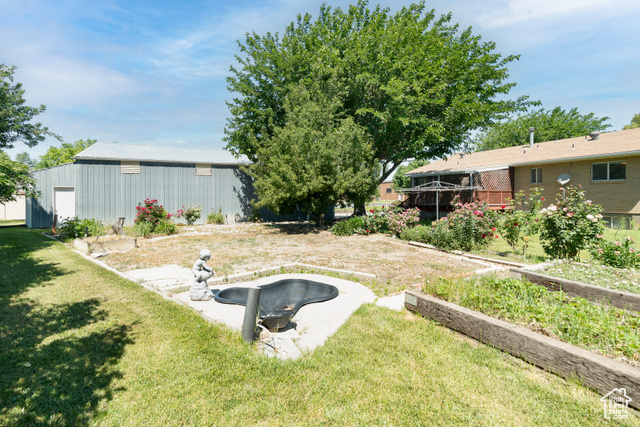 Photo 30 for MLS #2091258 at 649 W Bulldog Cir