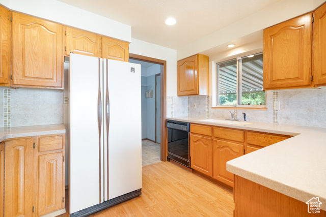 Photo 10 for MLS #2091258 at 649 W Bulldog Cir