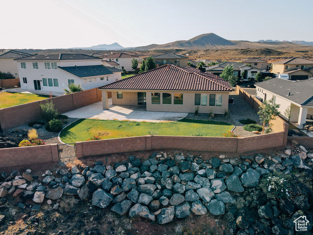 Photo 40 for MLS #2091265 at 579 N Staci Dr