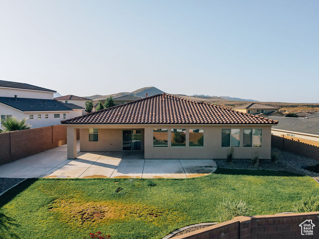 Photo 38 for MLS #2091265 at 579 N Staci Dr