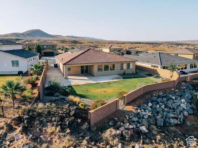 Photo 39 for MLS #2091265 at 579 N Staci Dr