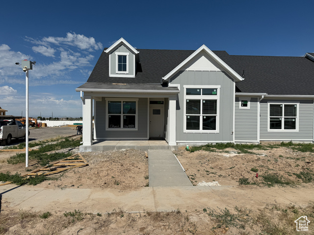 28 S 3830 W #424