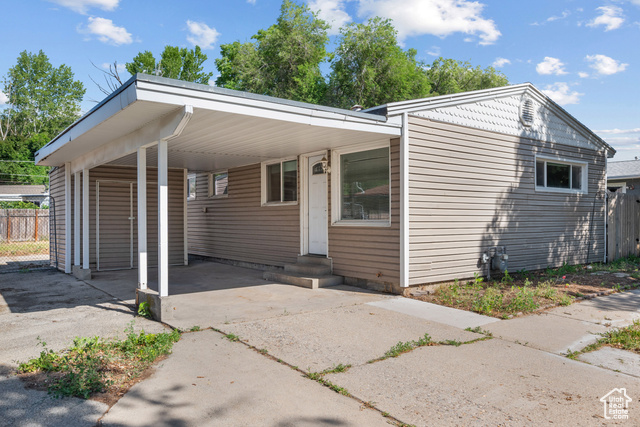 1866 E VILLAGE RD, Salt Lake City UT 84121