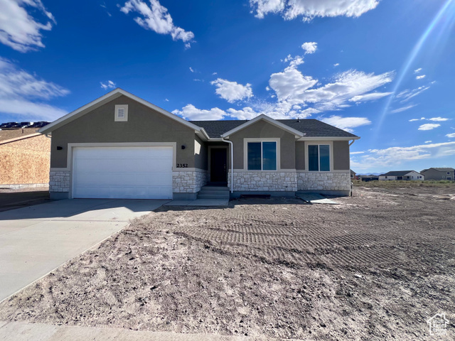 2352 E YELLOW BLOSSOM ST, Eagle Mountain UT 84005