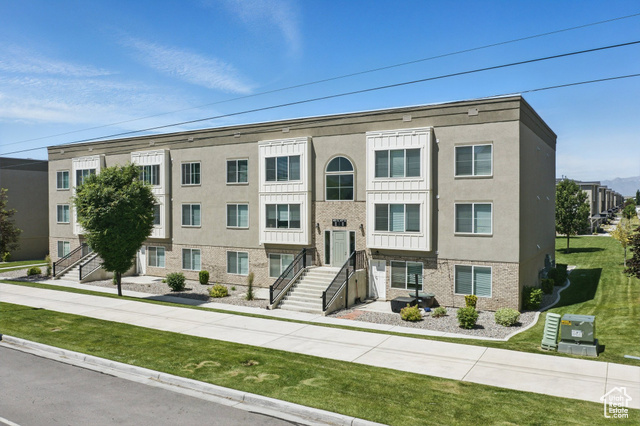 Photo 24 for MLS #2091338 at 477 S 850 East