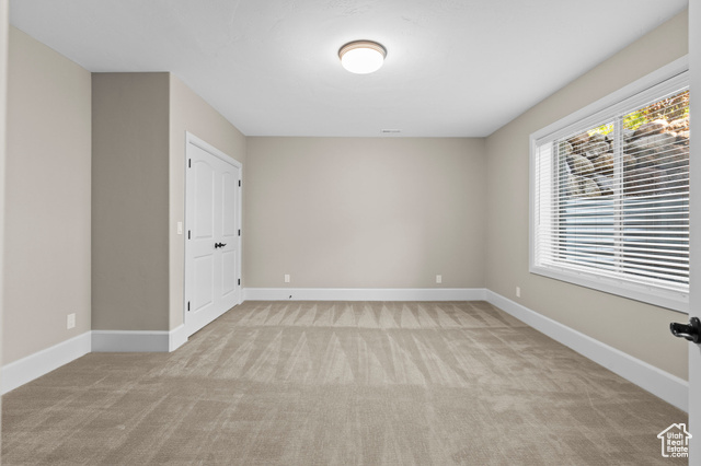 Photo 31 for MLS #2091350 at 2209 E Viscaya Dr
