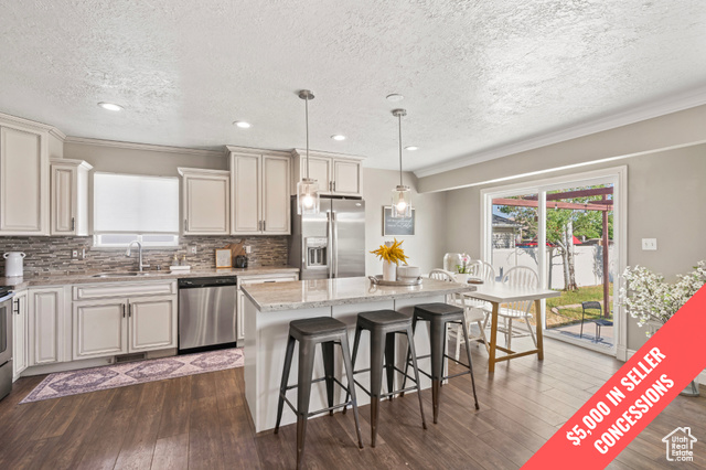 1673 W 9775 S, South Jordan UT 84095