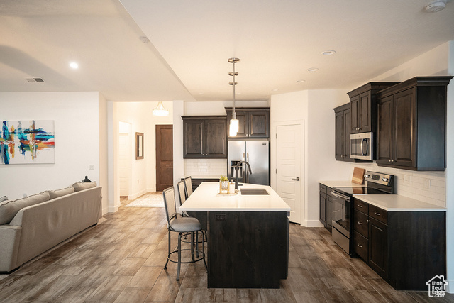 Photo 4 for MLS #2091384 at 1060 N Ocotillo Dr