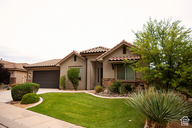 Photo 39 for MLS #2091384 at 1060 N Ocotillo Dr