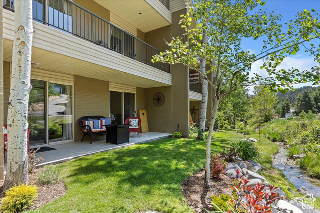 435 Aspen Dr 8